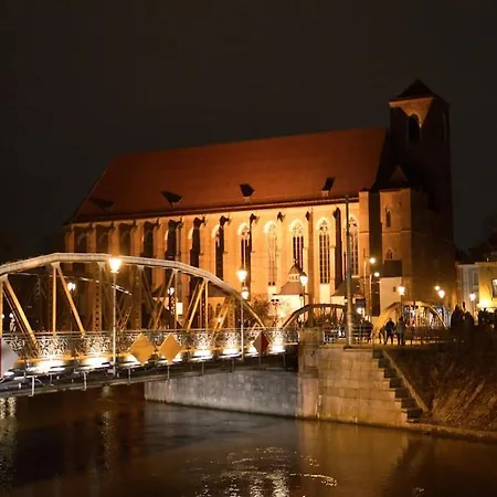 Energetic In Center! Апартаменты